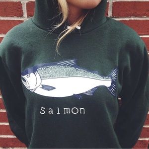 ♡Looking for Salmon Sisters sweatshirt green♡